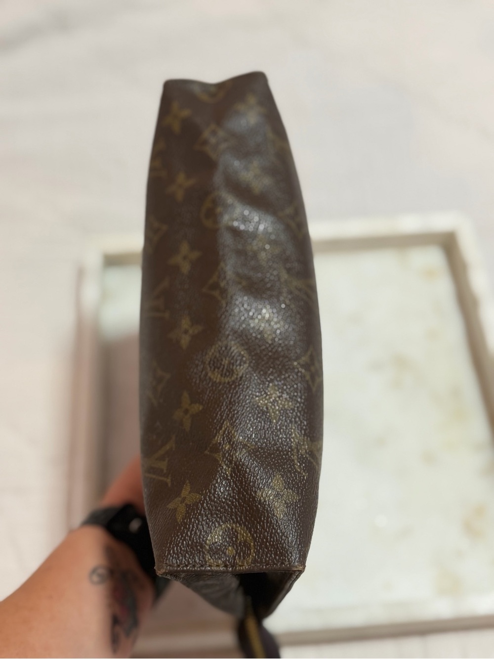 💯 Authentic  Louis Vuitton Monogram Poche Toilette ✨ - Picture 5 of 8